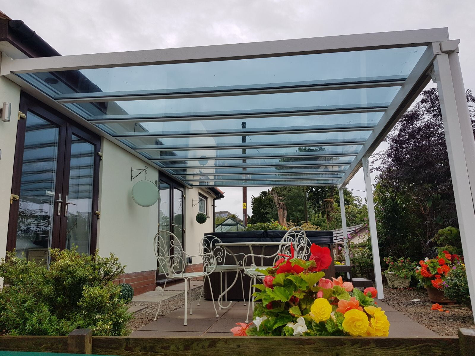 Carports and outlet canopies